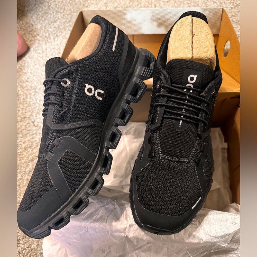 On Cloud 6 Black Eclipse Women’s 9 - Picture 2 of 5